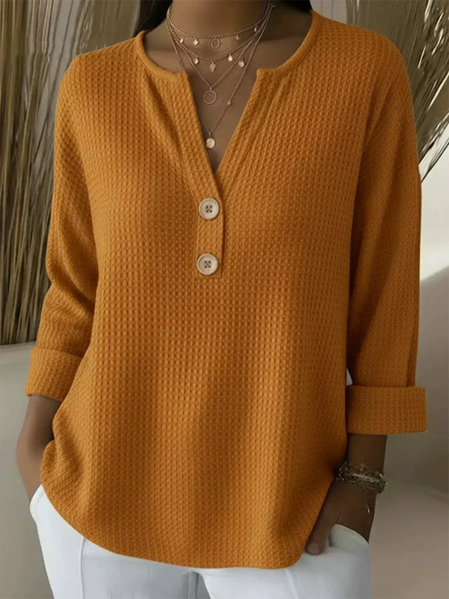 Lucía | T-Shirt Henley Gaufré à Boutons
